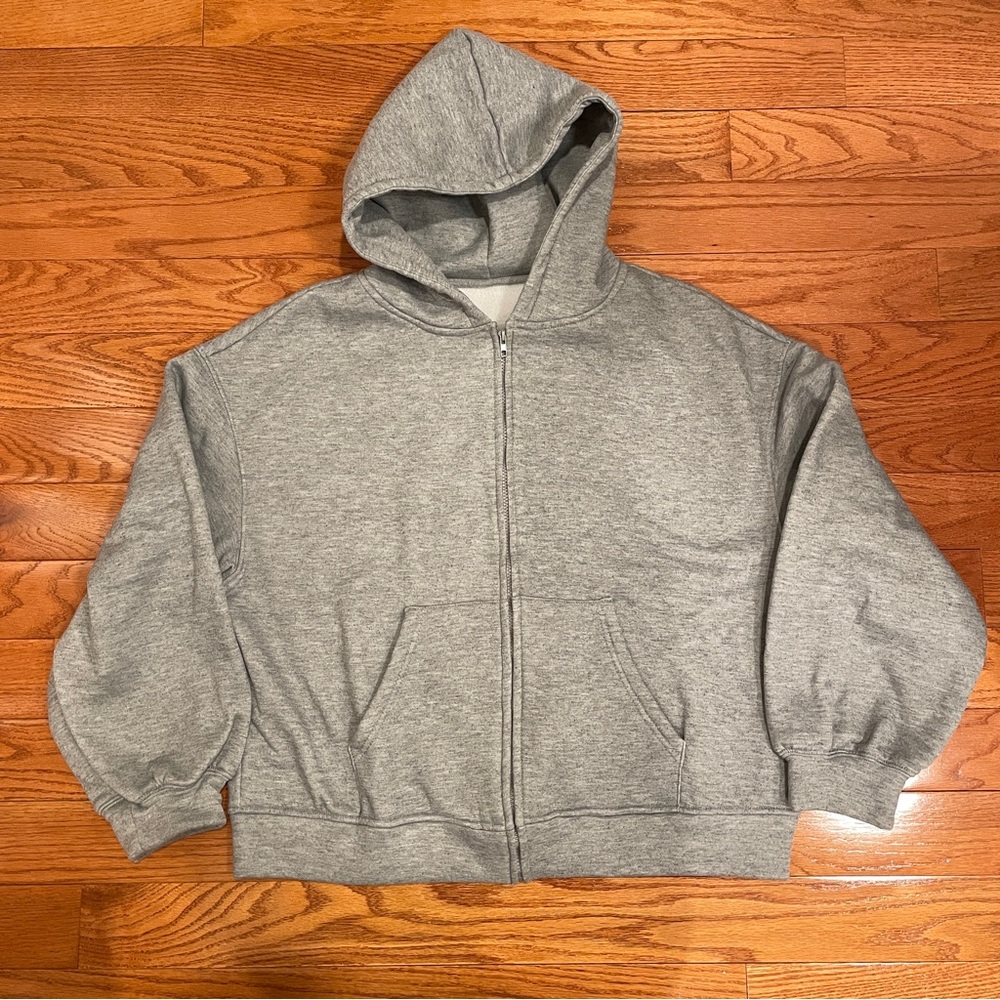 Grey zip-up - Picture 3 of 6